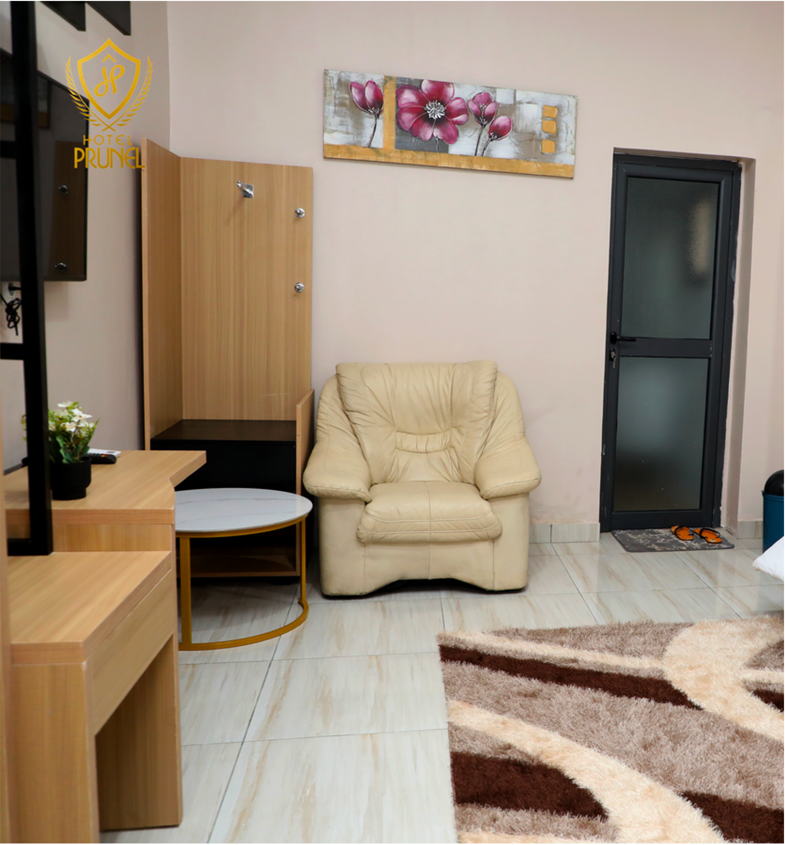 Standard Grand - Image 1